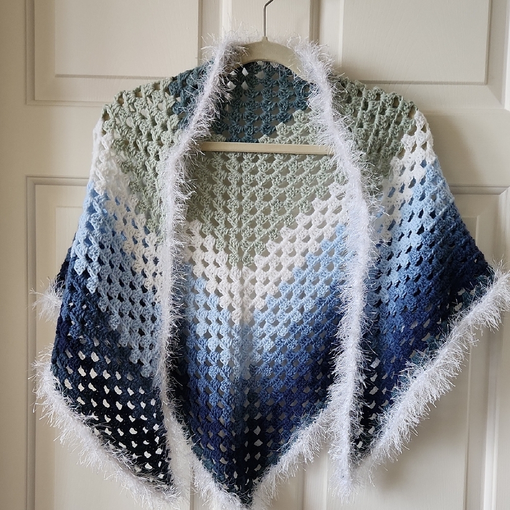 Elegant Blue Gradient Poncho